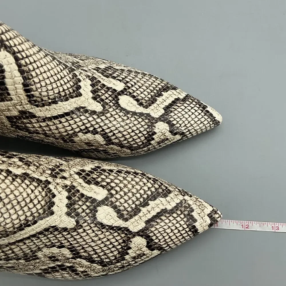 NEW Marc Fisher Women’s Itzia Pointed Toe Dress Booties White Snake Size 9M